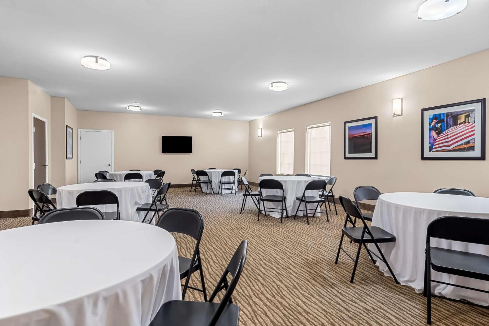 Comfort Suites Near Camp Lejeune Jacksonville Exterior photo