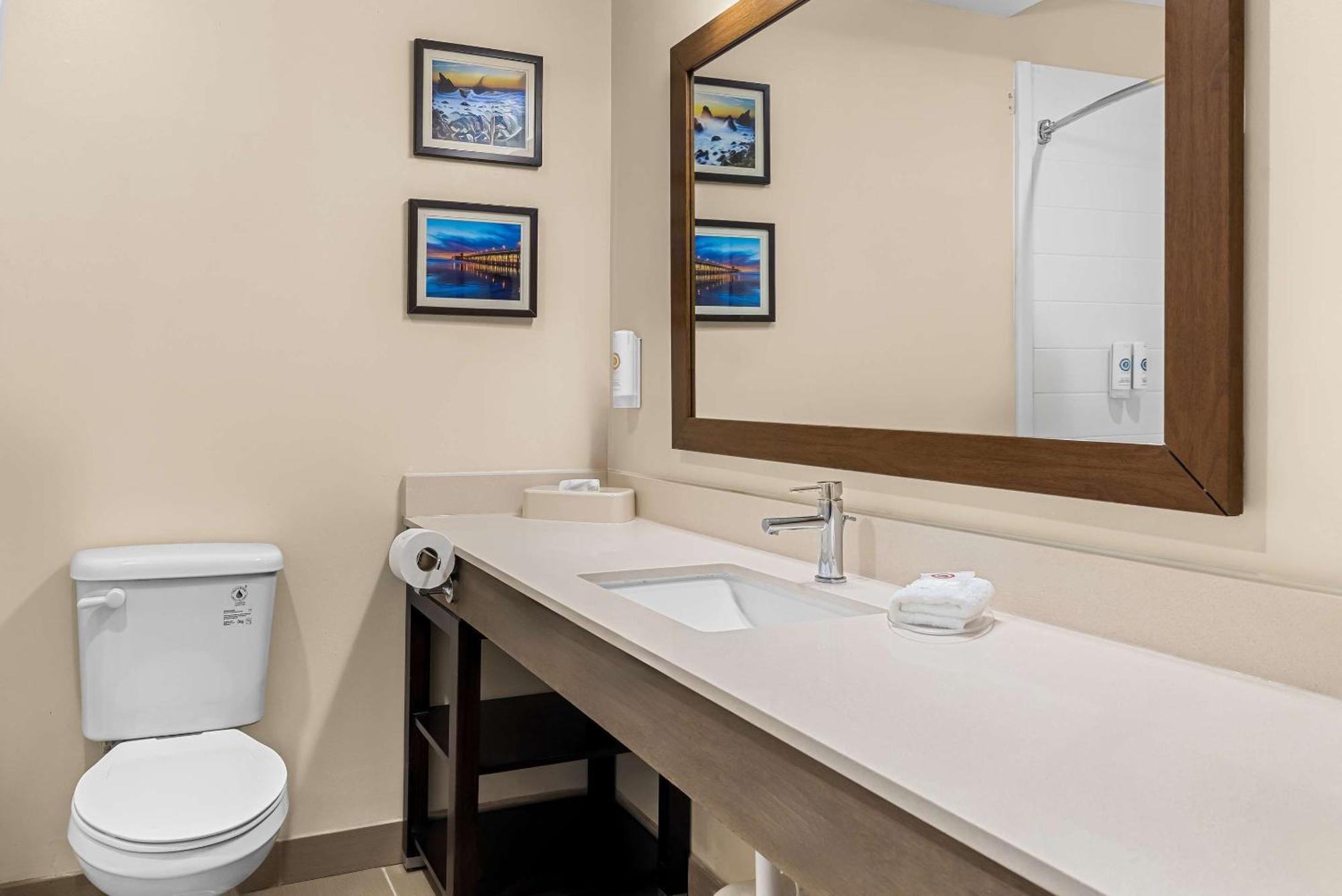 Comfort Suites Near Camp Lejeune Jacksonville Exterior photo