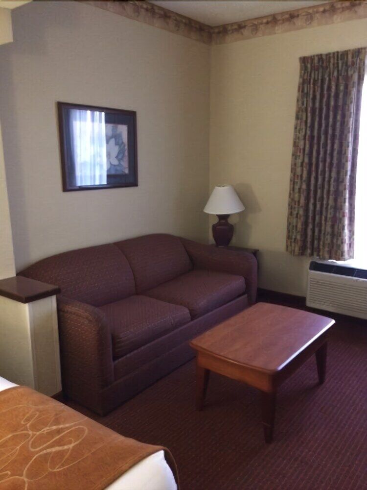 Comfort Suites Near Camp Lejeune Jacksonville Exterior photo